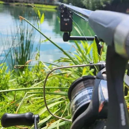 Lakefront 5 Star Country Park Private Fishing Free Parking 5 Сasa de vacaciones